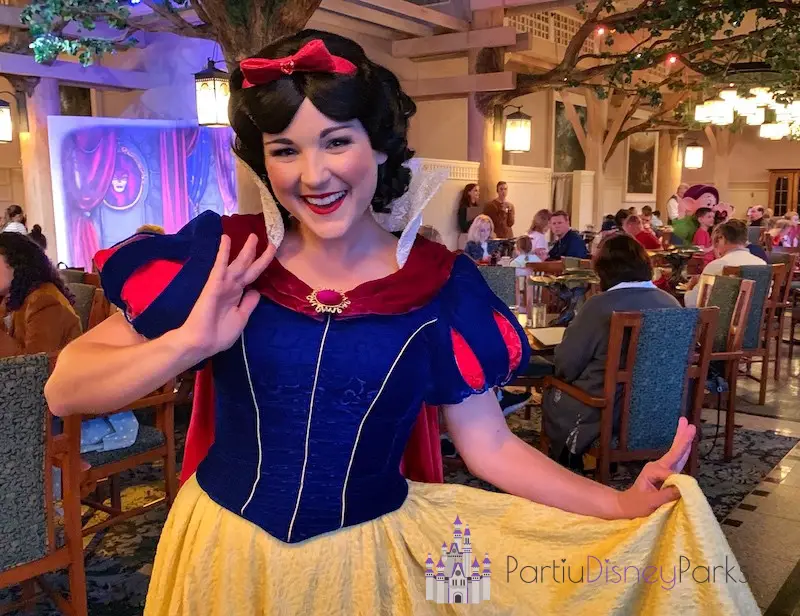 Storybook Dining - Dinner with Snow White at Wilderness Lodge