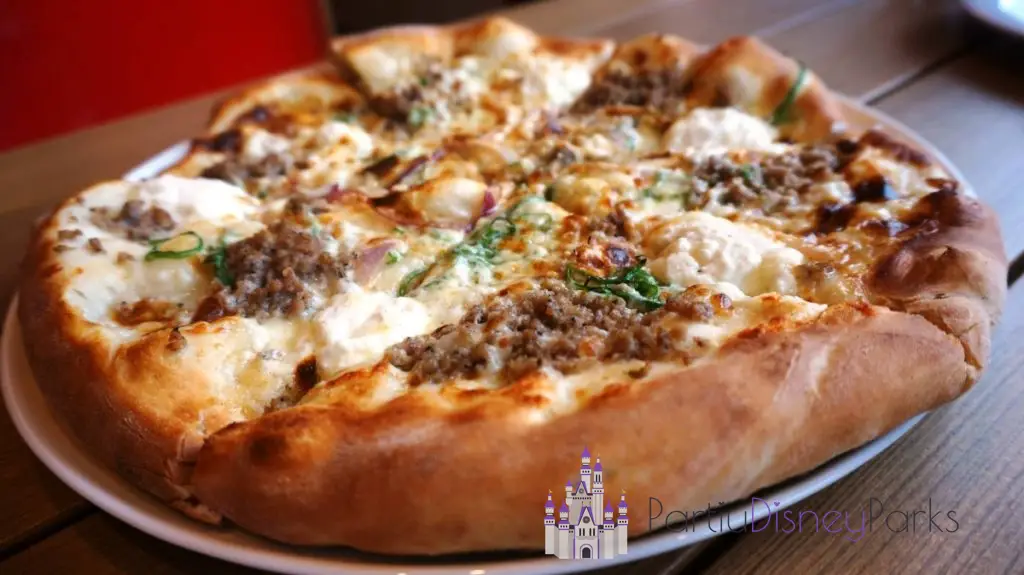 Pizza au four rouge CityWalk Orlando