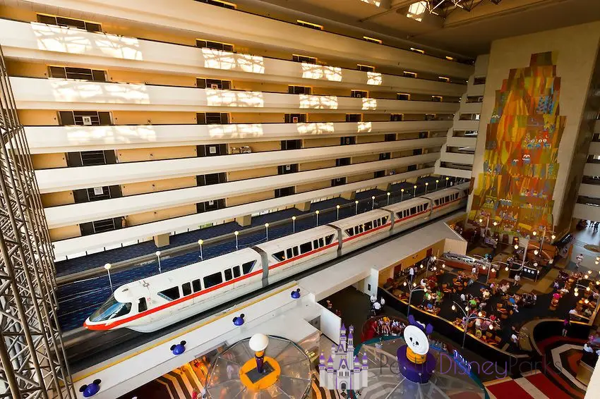 Zeitgenössisches Monorail-Resort