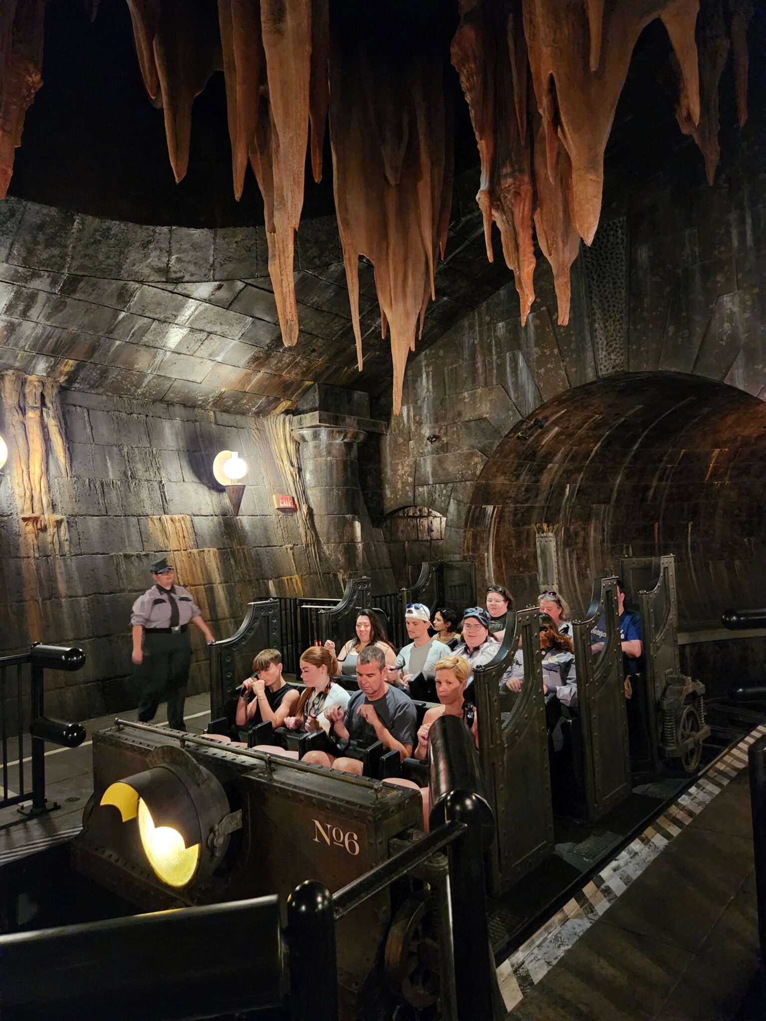 Harry Potter et le véhicule d'attraction Escape from Gringotts