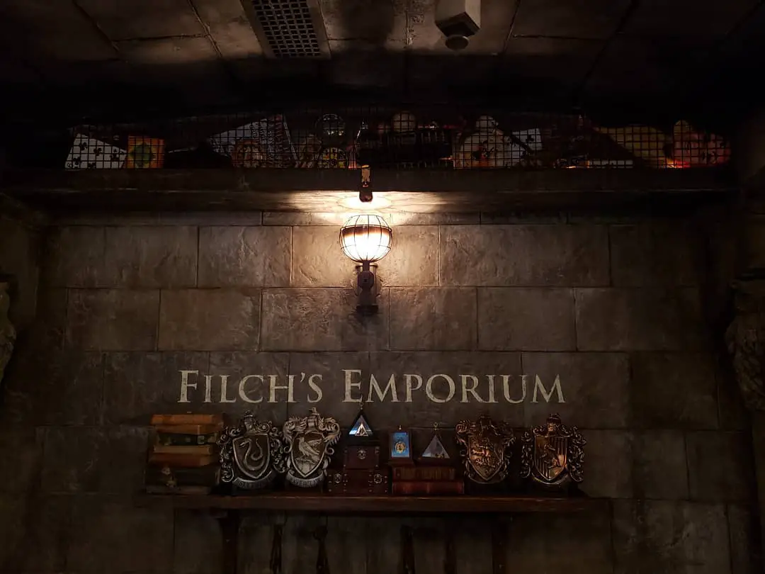 Emporio de bienes confiscados de Filch - Tienda de Hogsmeade