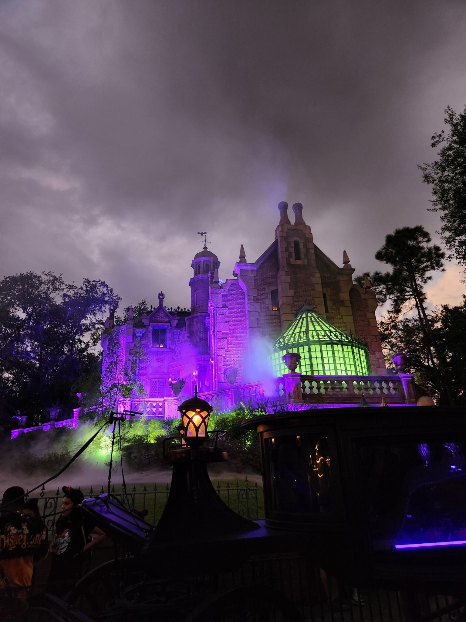 Haunted Mansion durante a Festa de Halloween da Disney
