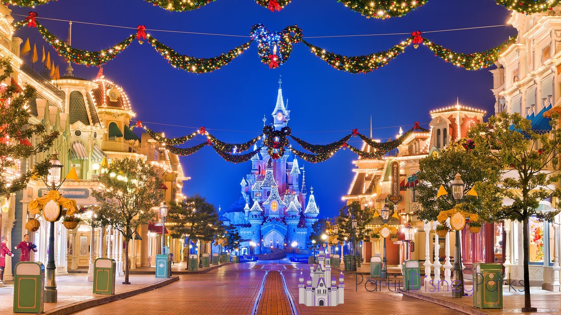 Decoración en Main Street durante la Fiesta de Navidad de Disney