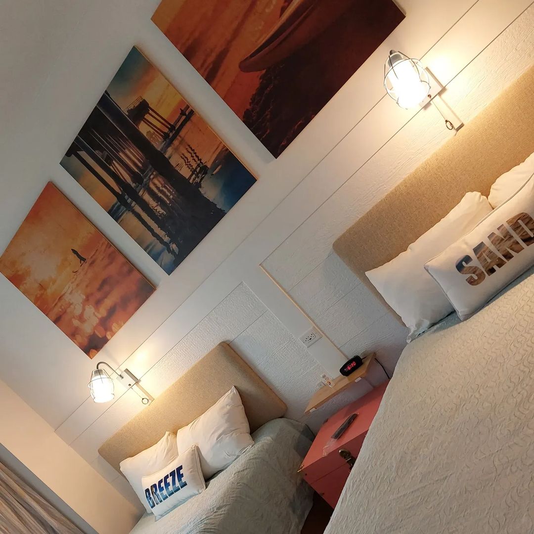 Room at Endless Summer Dockside Inn & Suites