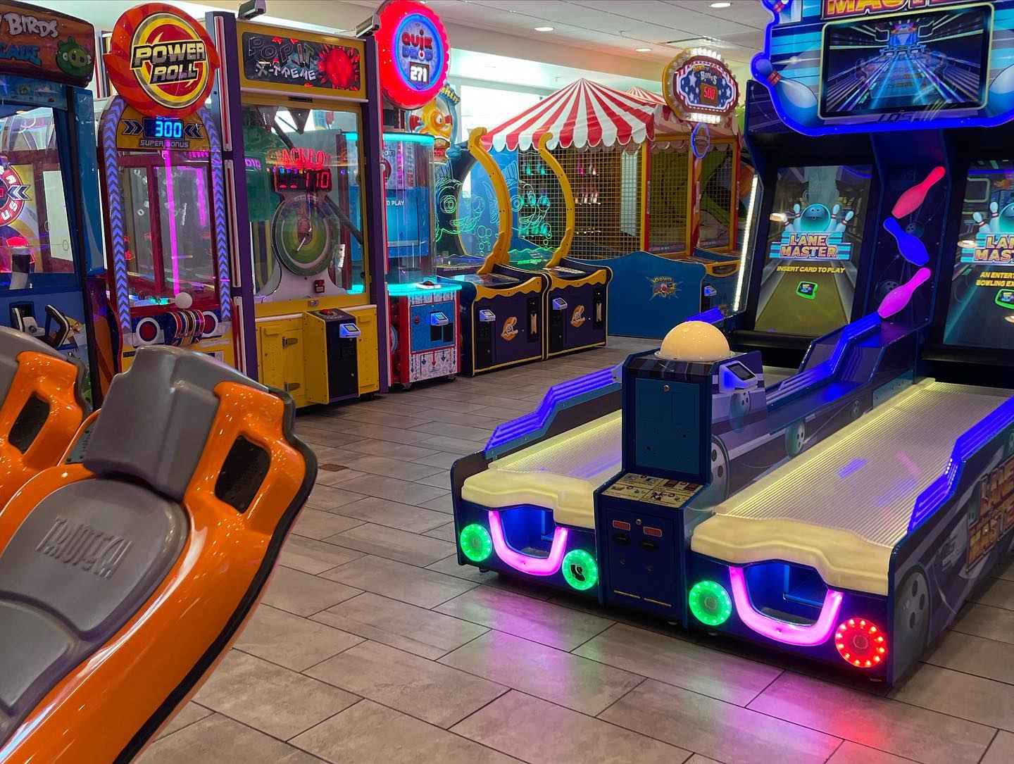 Arcade en el McDonald's más grande de Orlando