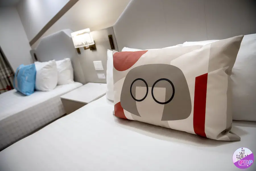 travesseiro-incredibles-rooms-contemporary-resort-disney-world