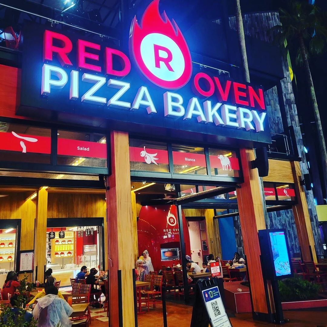Red Oven Pizza Bakery em Citywalk