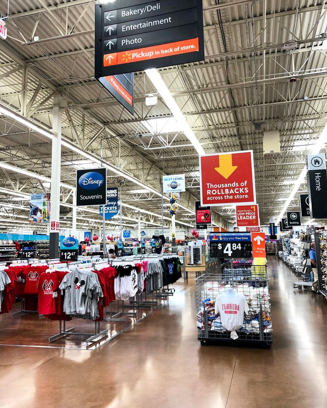 Geschäfte bei Walmart Orlando