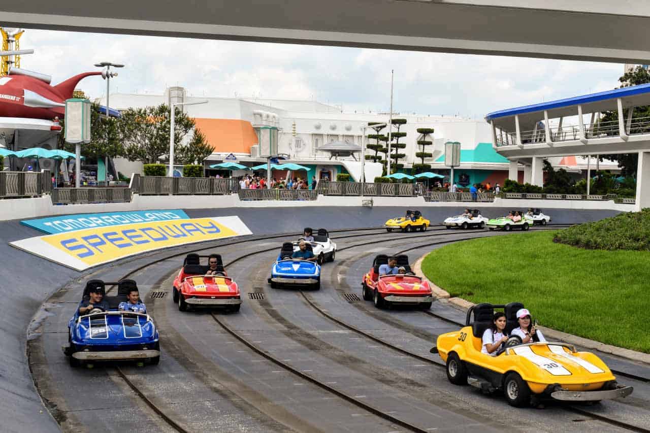 Tomorrowland Speedway - Attraction du royaume magique
