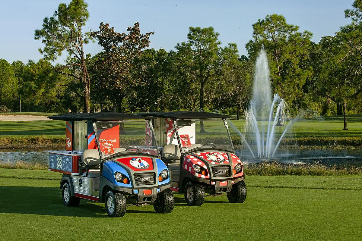 Carrinhos de Golf do Magnolia Golf Course - Campo de Golfe na Disney