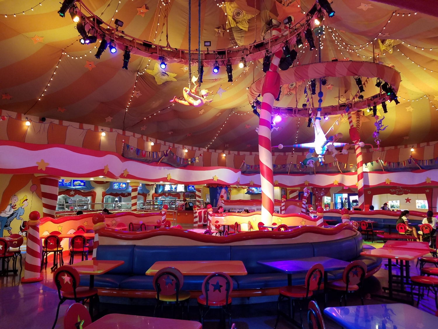 Cirque McGurkus Cafe Stoo-pendous 