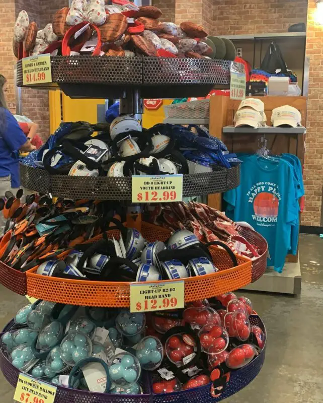 Disney Character Warehouse – Disney Store im Premium Outlet von Orlando