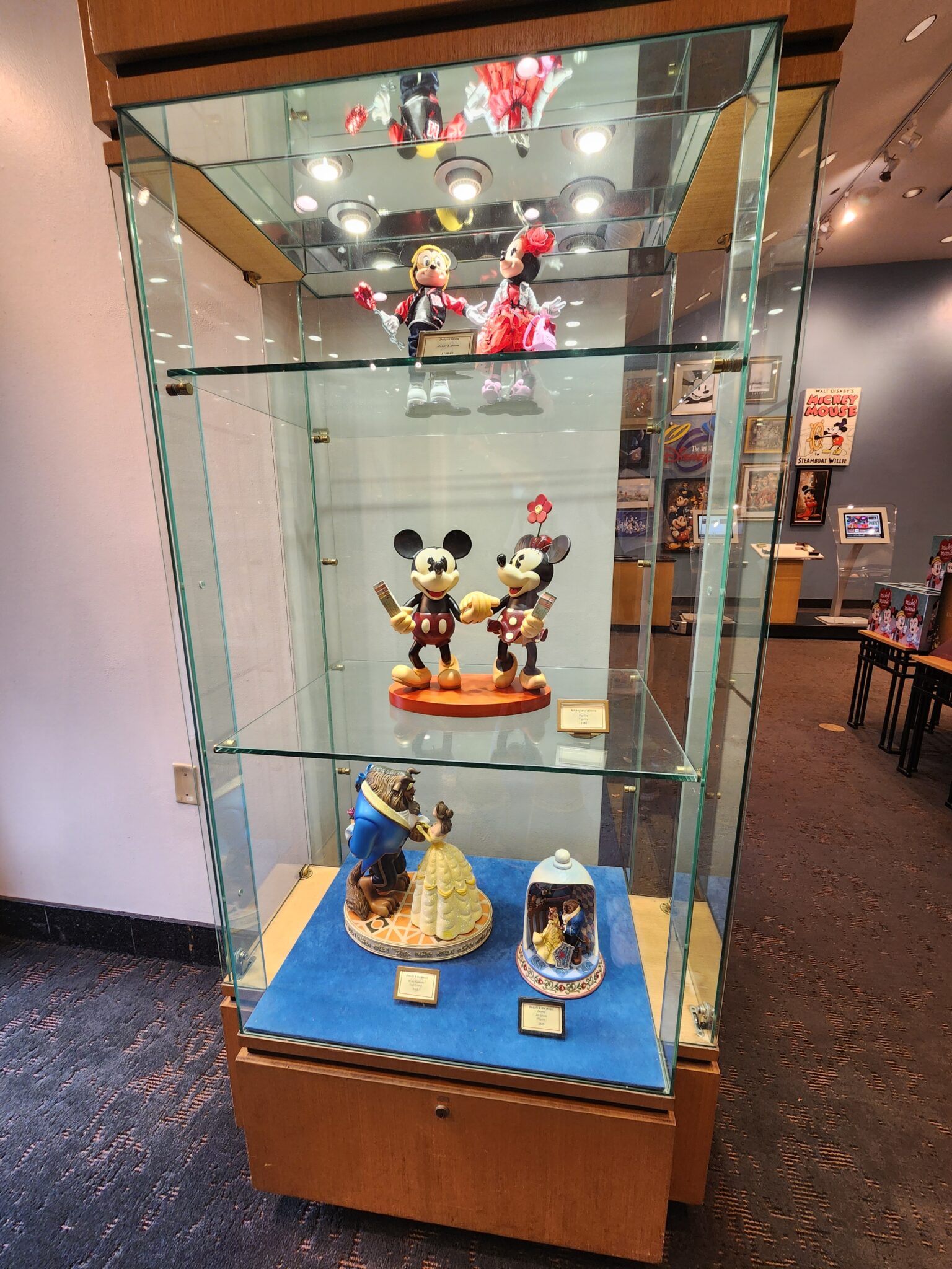 Objets de collection uniques - Art of Disney à Disney Springs