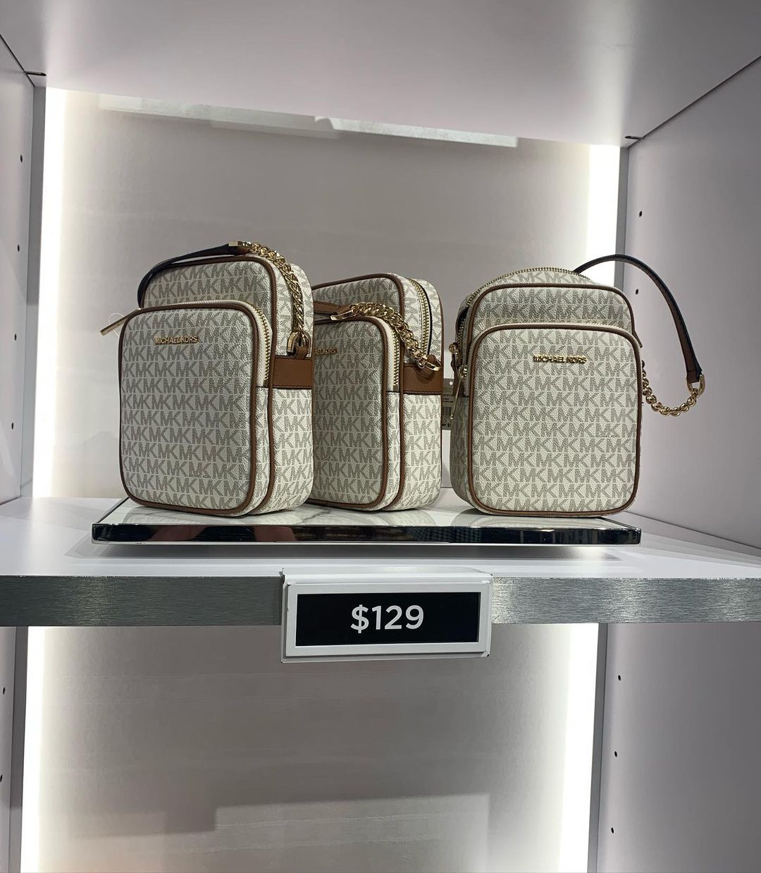 Michael Kors Outlet – Geschäft für Taschen und Accessoires in den Orlando Premium Outlets