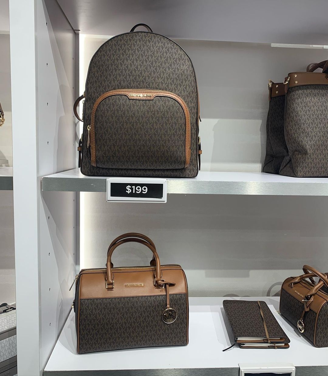 Michael Kors Outlet - Bags and Accessories Store at Orlando Premium Outlets