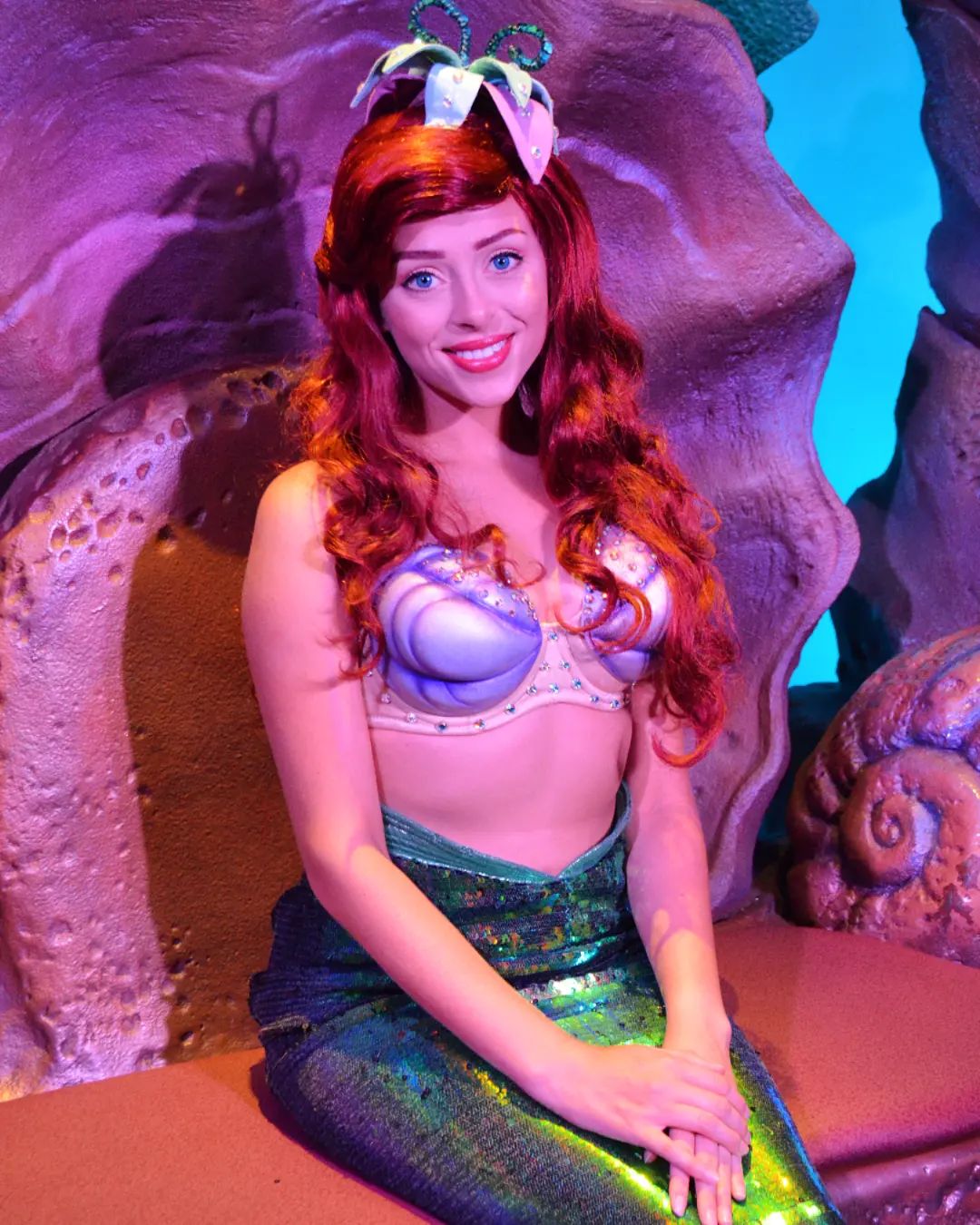 Foto com a Pequena Sereia Ariel no Magic Kingdom na Disney World