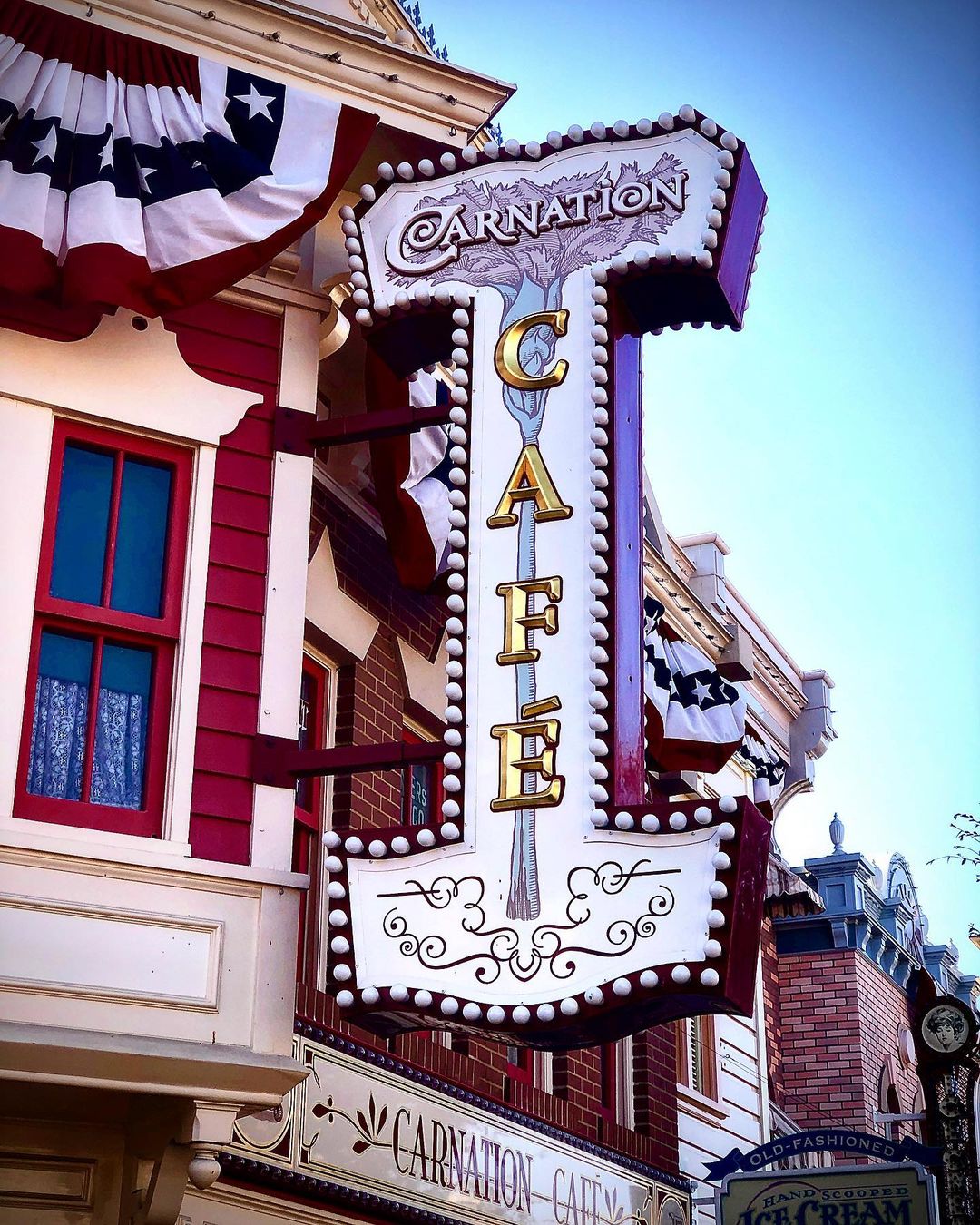 Carnation Cafe - Disneyland California Restaurant
