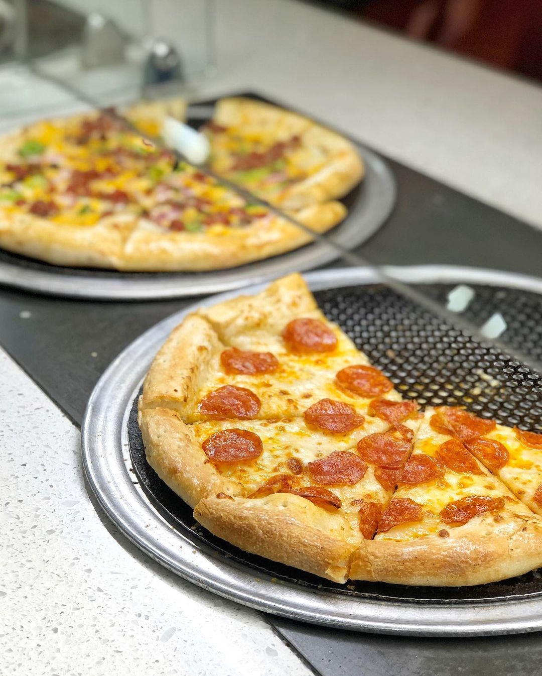 Cici's पिज़्ज़ा - आप सब खा सकते हैं