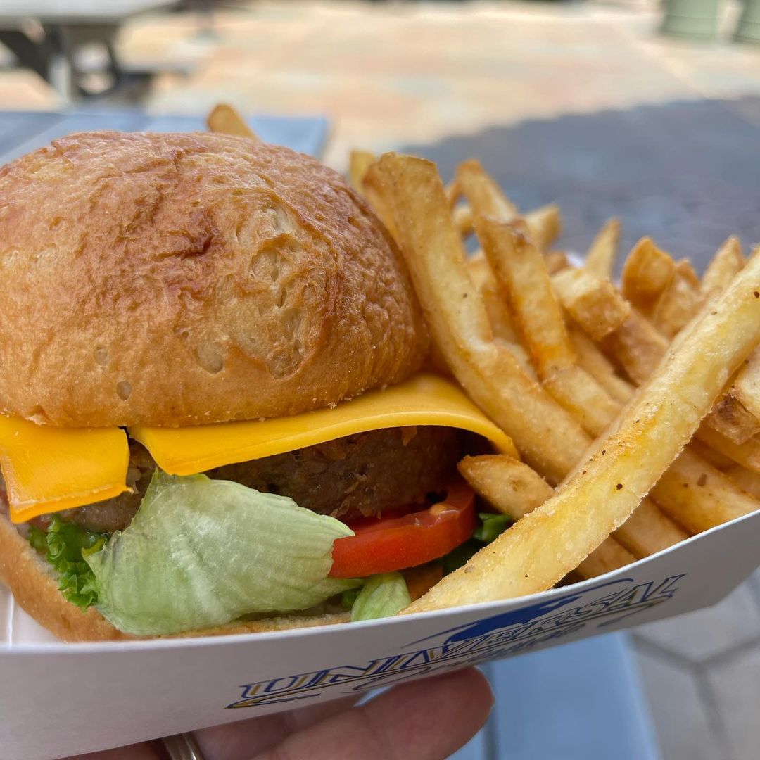 Comida do Richter’s Burger Co. -Restaurantes da Universal Studios Orlando
