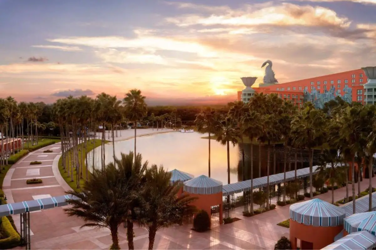 Walt Disney World Hotel Dolphin é uma boa opção para se hospedar em Orlando?

